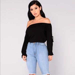 Arielle Off Shoulder Top